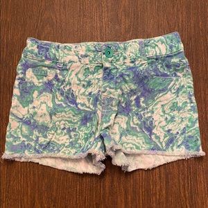 Marbled jean shorts